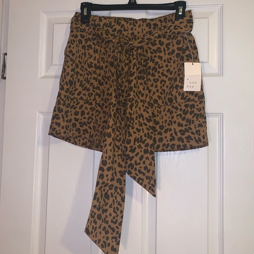 a new day Leopard Tie String Shorts